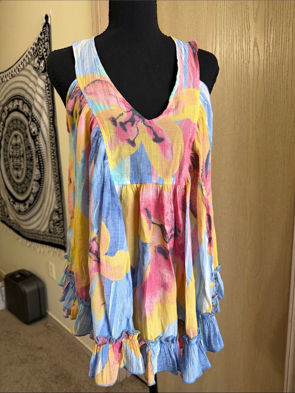 Sleeveless V-Neck Floral Swing Tunic in Pink, Blue & Yellow